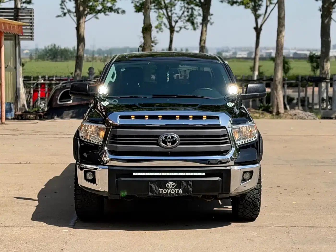 2014 Tundra 5.7L Automatic — миниатюра 2