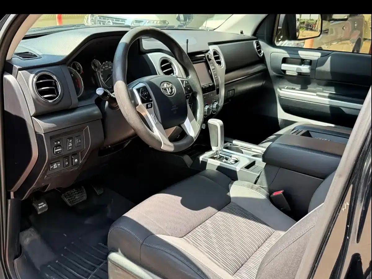 2014 Tundra 5.7L Automatic — миниатюра 11