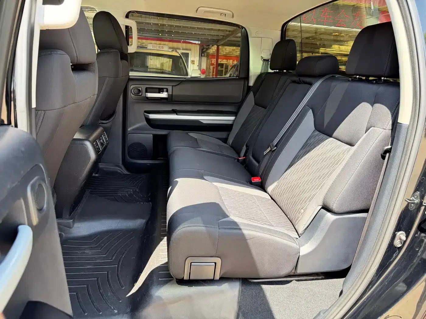 2014 Tundra 5.7L Automatic — миниатюра 14