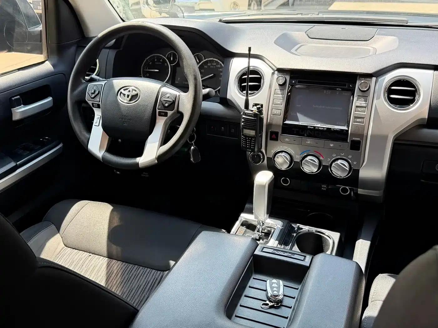 2014 Tundra 5.7L Automatic — миниатюра 15