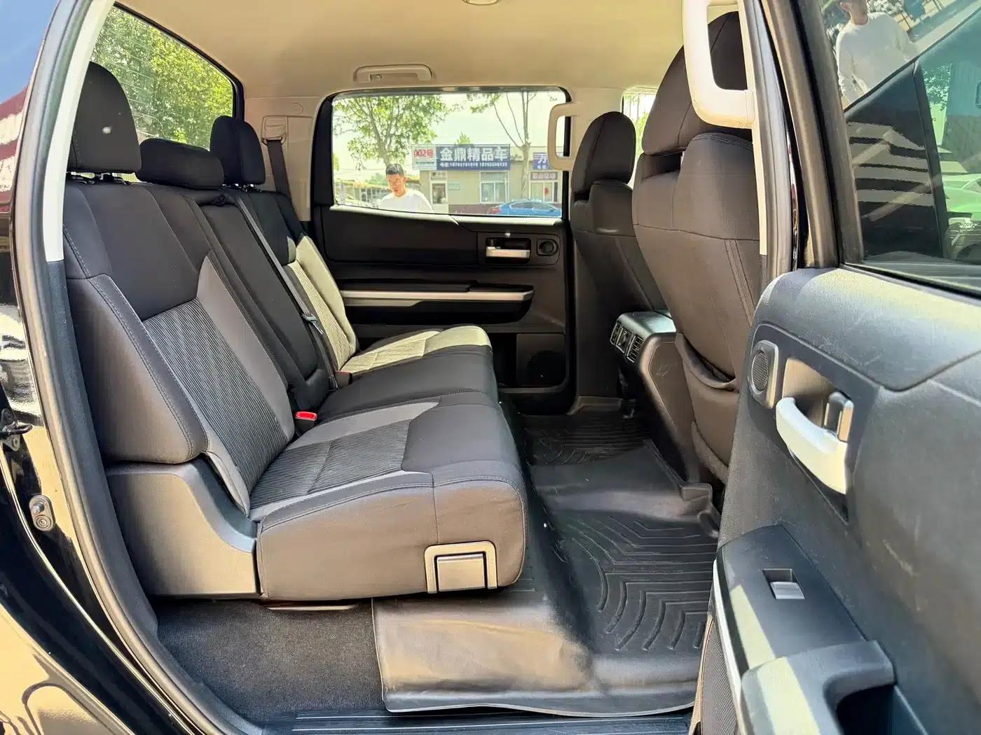 2014 Tundra 5.7L Automatic — миниатюра 18