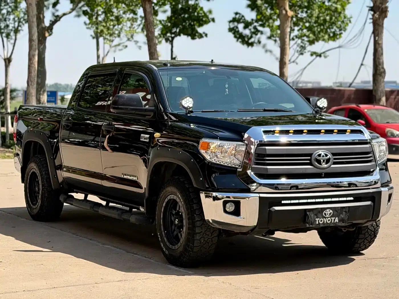2014 Tundra 5.7L Automatic — миниатюра 3