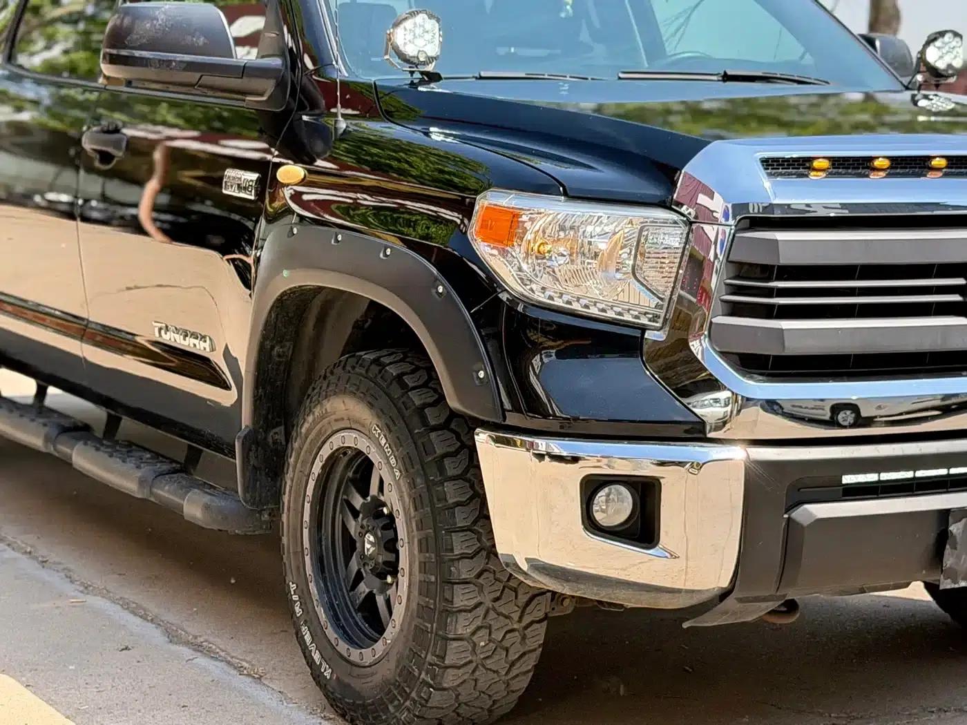 2014 Tundra 5.7L Automatic — миниатюра 4