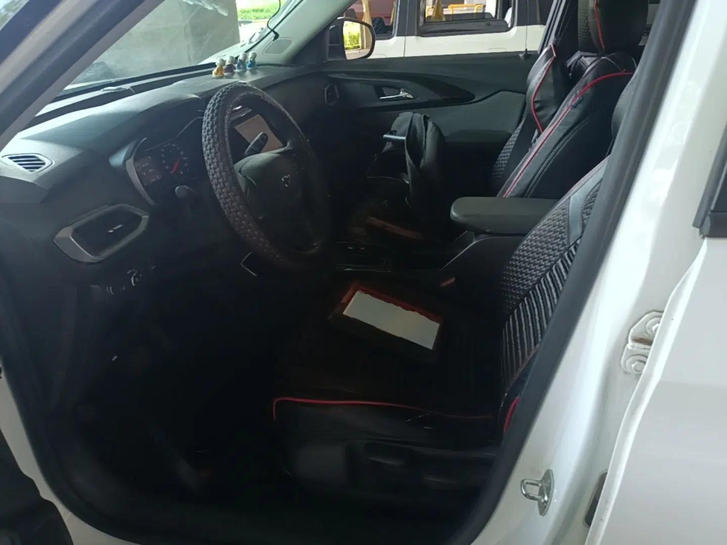 Chevrolet Trailblazer 2019 435T Redline CVT Two-Wheel-Drive Sharp Edition China VI Standard — миниатюра 18