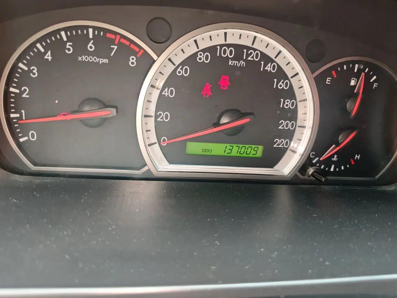 Chevrolet Epica 2007 2.0 Manual Luxury Version — миниатюра 13