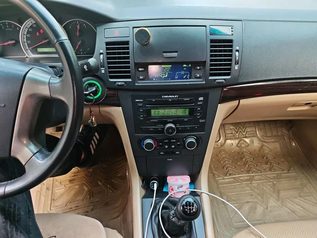 Chevrolet Epica 2007 2.0 Manual Luxury Version — миниатюра 14
