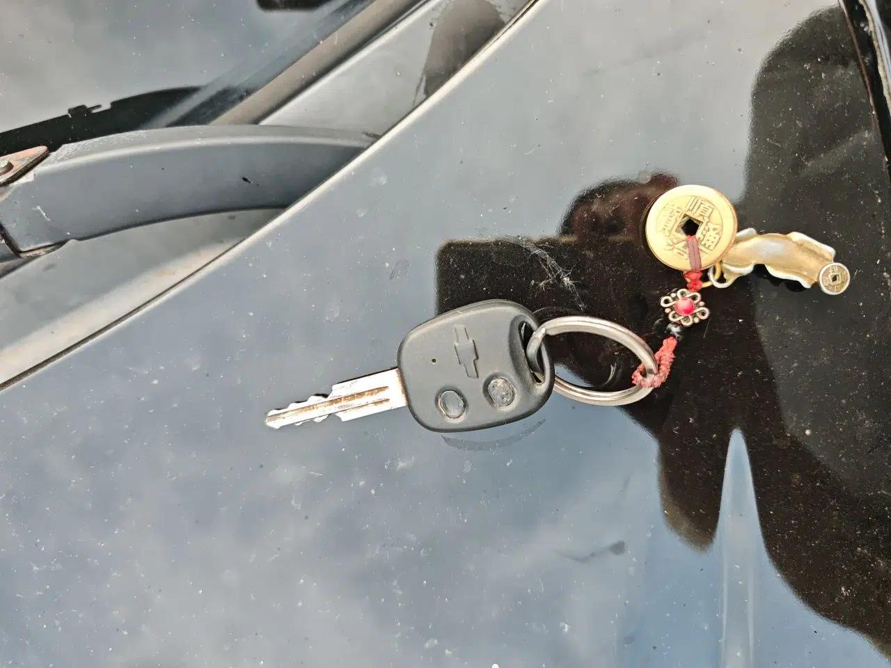 Chevrolet Epica 2007 2.0 Manual Luxury Version — миниатюра 9