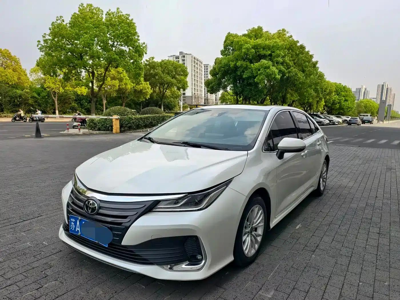 2021 Avalon 2.0L Luxury Edition — миниатюра 1