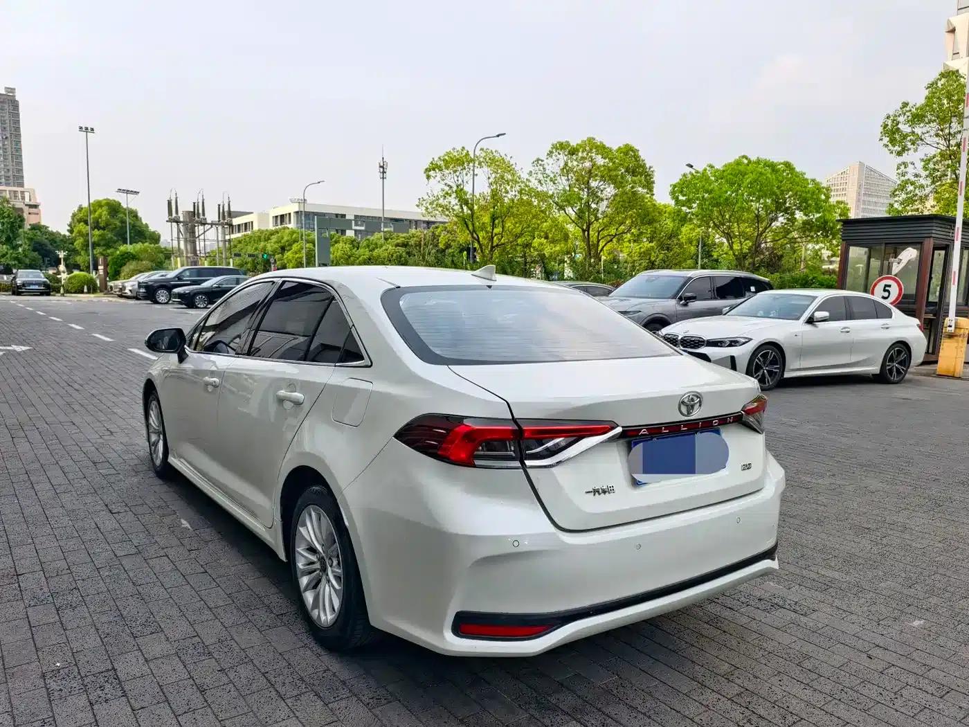 2021 Avalon 2.0L Luxury Edition — миниатюра 7