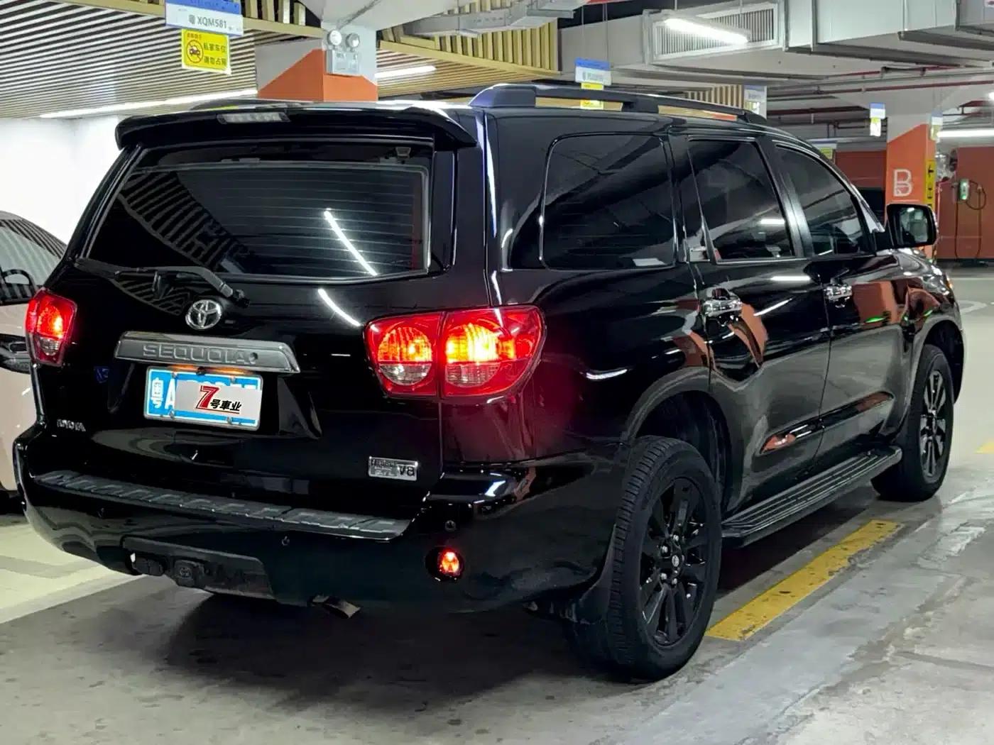 Sequoia 2010 5.7 Platinum Edition — миниатюра 9