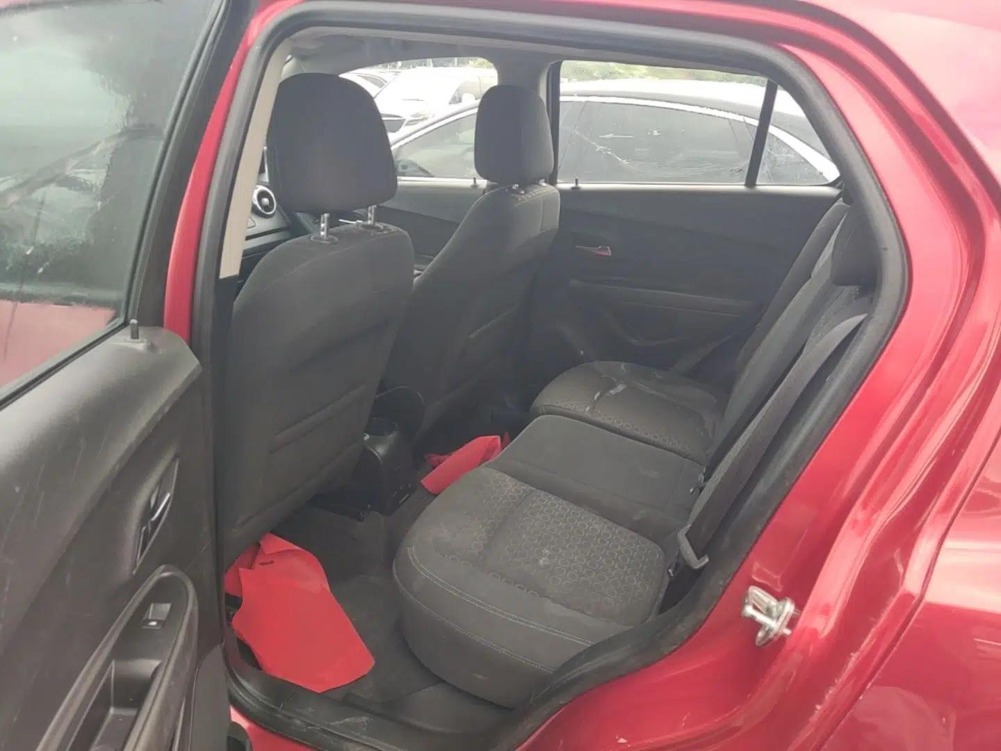 Chevrolet Trax 2014 1.4T Automatic Two-Wheel Drive Comfort Version — миниатюра 20