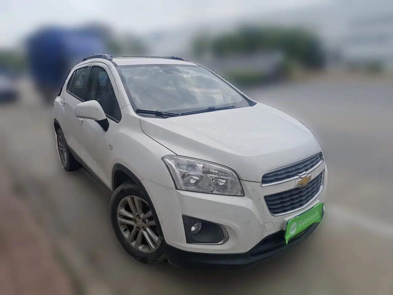 Chevrolet Trax 2016 1.4T Automatic Two-Wheel Drive Comfort Version with Sunroof — миниатюра 3