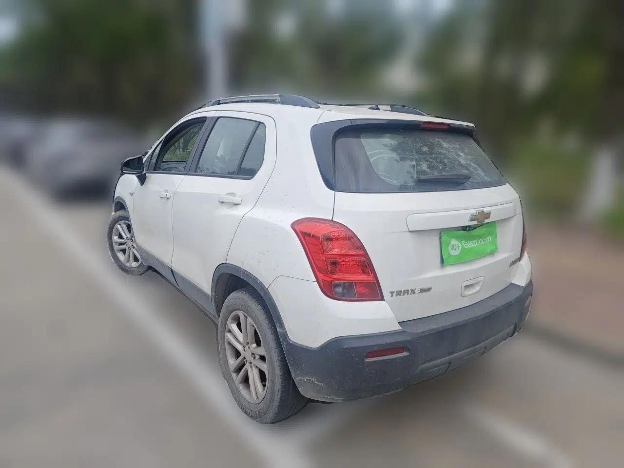 Chevrolet Trax 2016 1.4T Automatic Two-Wheel Drive Comfort Version with Sunroof — миниатюра 4