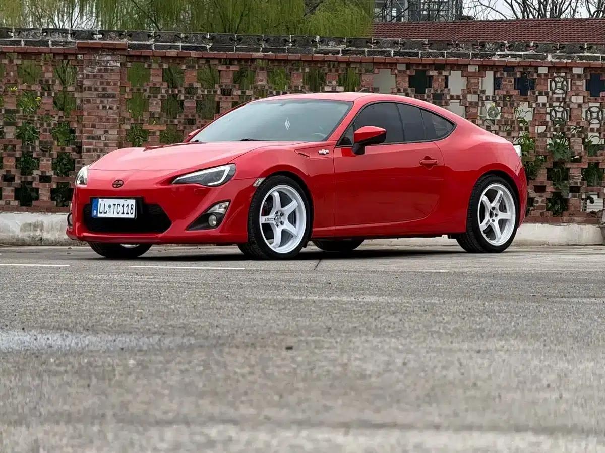 Toyota 86 2013 2.0L Automatic Luxury — миниатюра 1