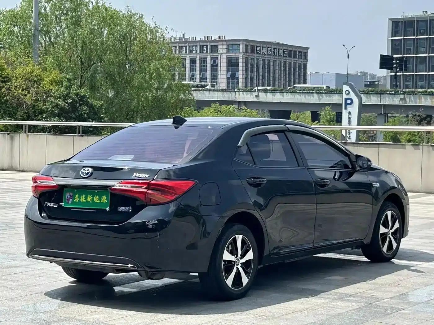 Levin Hybrid E+ 2019 1.8PH GS E-CVT Elite Edition — миниатюра 4