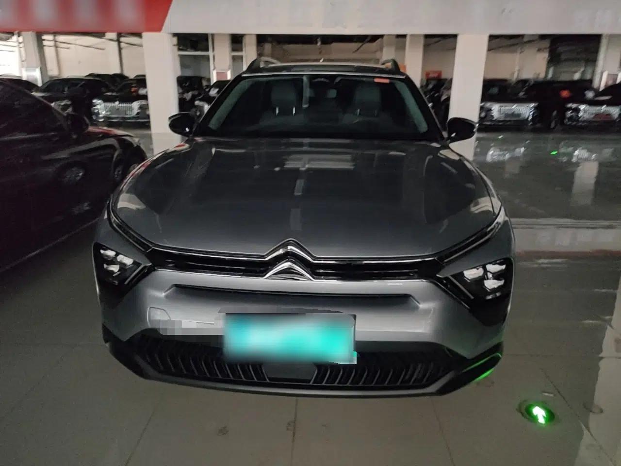 Citroen C5 X 2025 Model 1.6T Overseas Edition — миниатюра 2