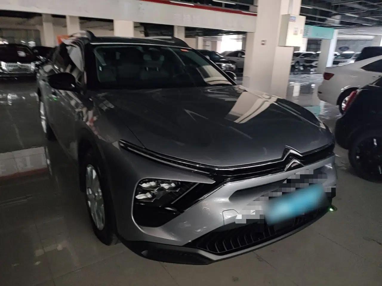 Citroen C5 X 2025 Model 1.6T Overseas Edition — миниатюра 3