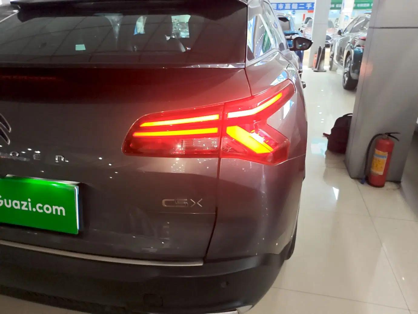 Citroen C5 X 2021 1.6T Impressive Edition — миниатюра 8