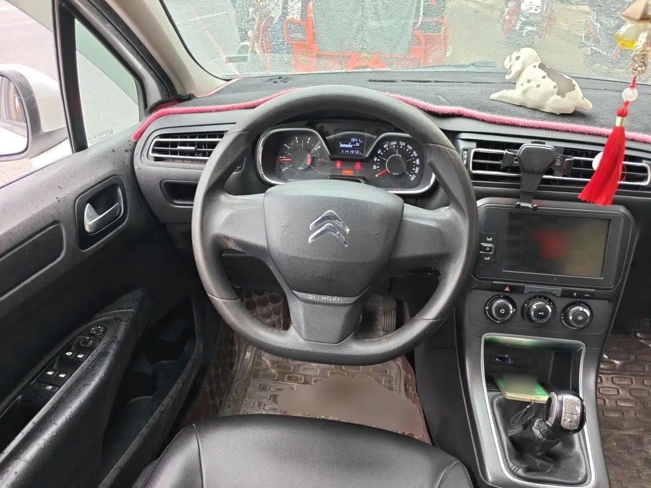 Citroen C4 Sega 2016 1.6L Manual Comfort Model — миниатюра 11