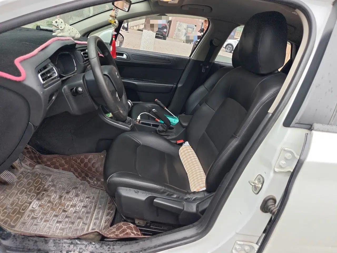 Citroen C4 Sega 2016 1.6L Manual Comfort Model — миниатюра 16