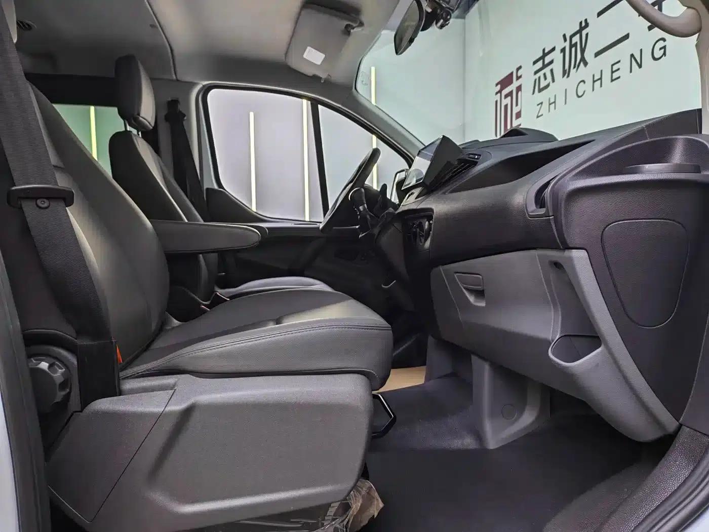 Ford Transit 2020 2.0T Diesel Multi-functional Commercial Vehicle, Mid-wheelbase, Low Roof, Double Tailgate, National VI Emission Standard — миниатюра 6