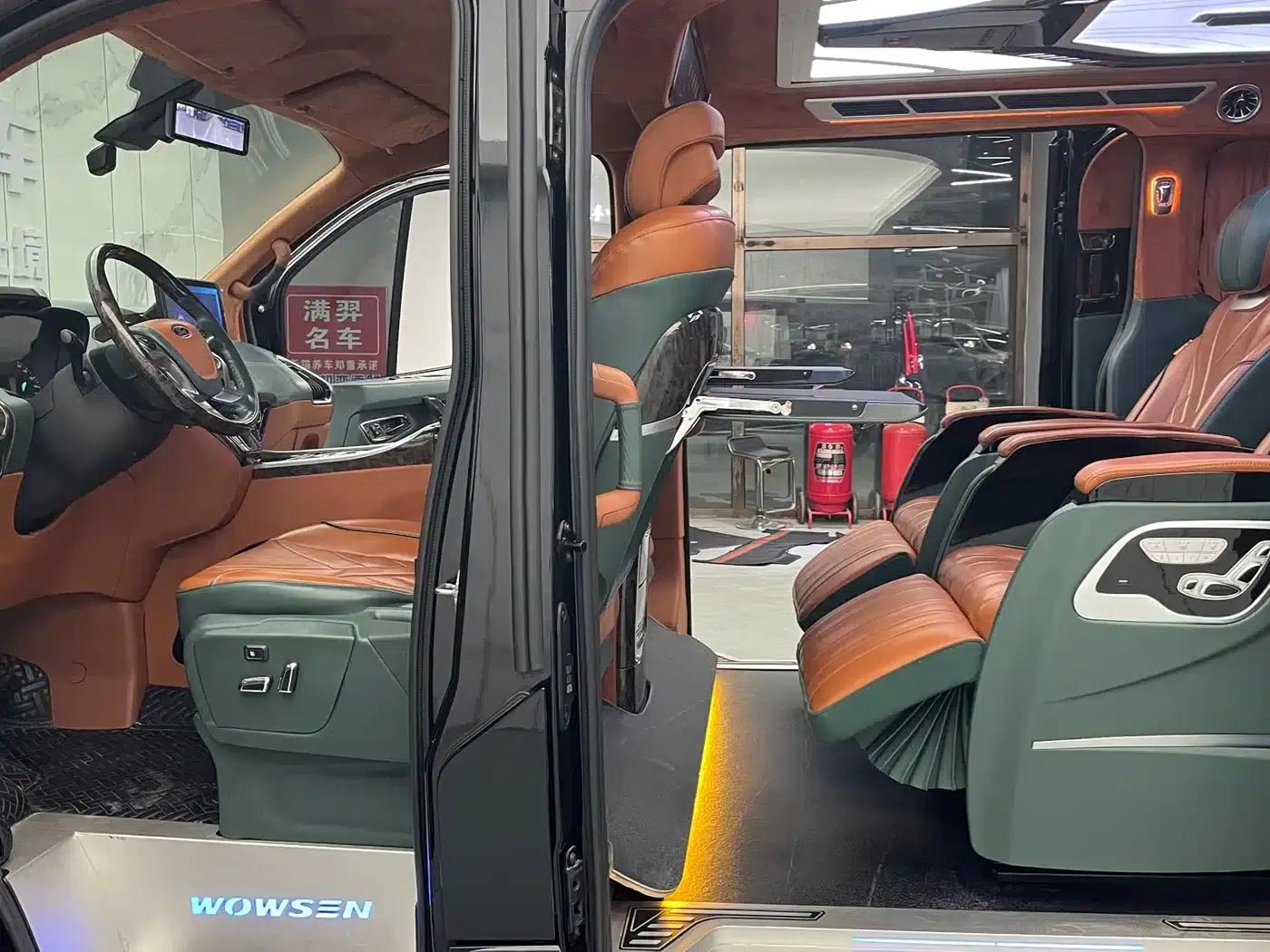 Tourneo 2020 2.0T Automatic Business Class Edition (China VI Emission Standard) — миниатюра 12