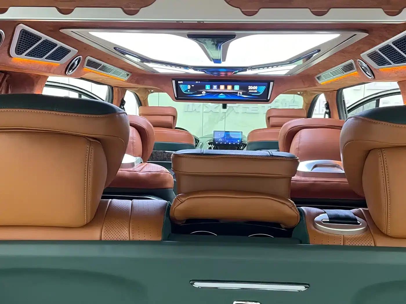 Tourneo 2020 2.0T Automatic Business Class Edition (China VI Emission Standard) — миниатюра 18