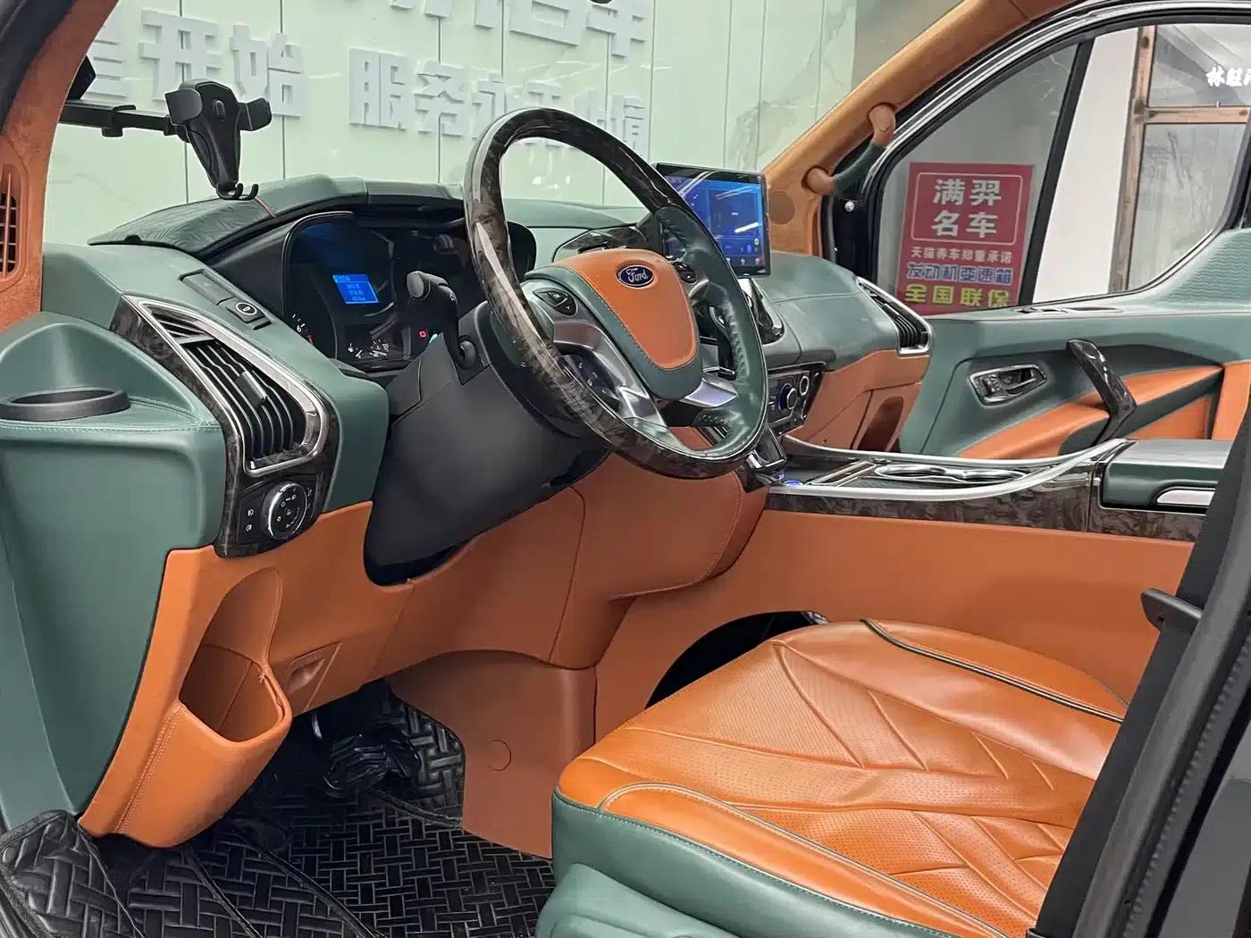 Tourneo 2020 2.0T Automatic Business Class Edition (China VI Emission Standard) — миниатюра 7