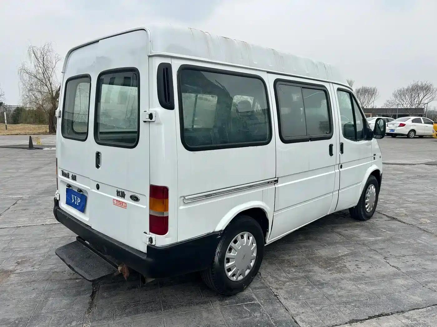 Classic Ford Transit 2015 2.8T Diesel Multi-Purpose Vehicle, Short Wheelbase, 6 Seats, Mid-Roof JX493ZLQ4 — миниатюра 7