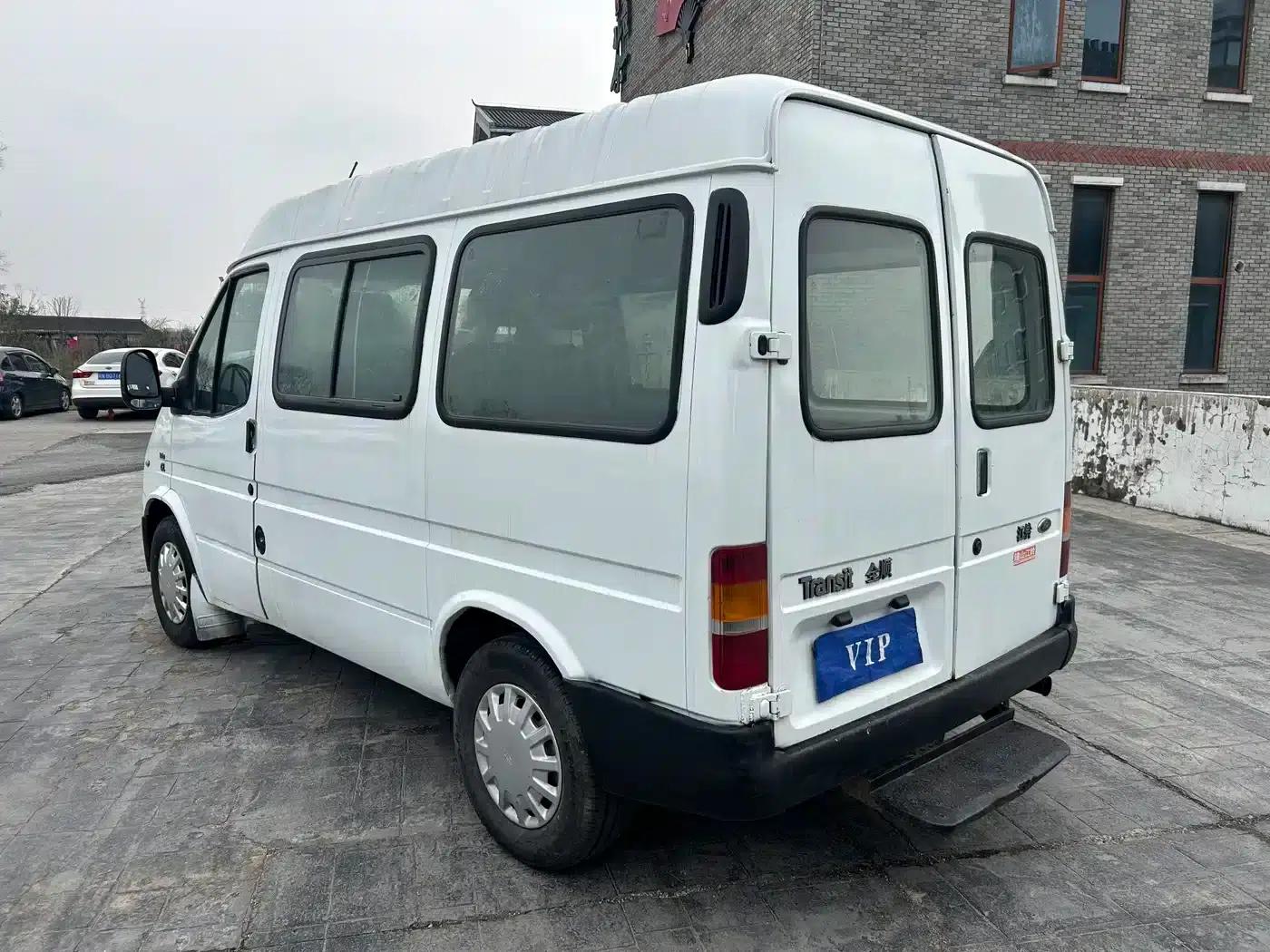 Classic Ford Transit 2015 2.8T Diesel Multi-Purpose Vehicle, Short Wheelbase, 6 Seats, Mid-Roof JX493ZLQ4 — миниатюра 9