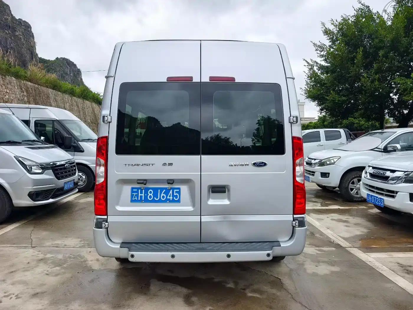 New Generation Ford Transit 2019 Model 2.2T Multi-functional Short Wheelbase Mid-roof 6-Seater (China VI Emission Standard) — миниатюра 8