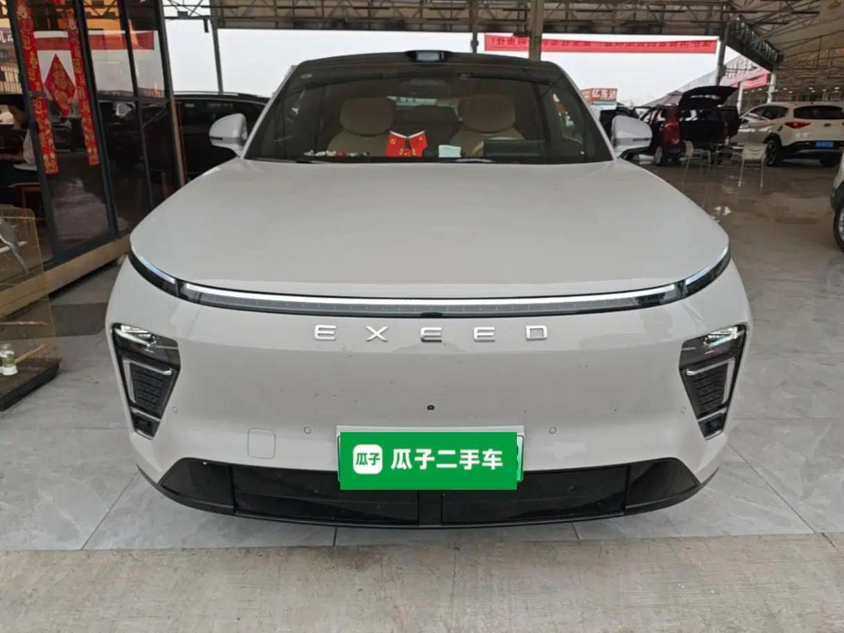 EXEED Star Era ET 2024 Extended-Range 240 Ultra All-Wheel Drive — миниатюра 2