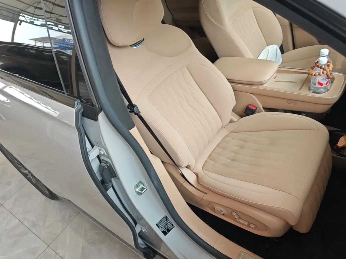 EXEED Star Era ET 2024 Extended-Range 240 Ultra All-Wheel Drive — миниатюра 23