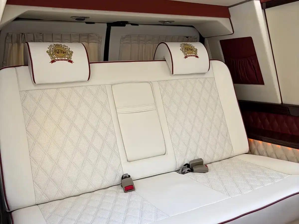 2015 Ford E350 5.4L Automatic — миниатюра 14