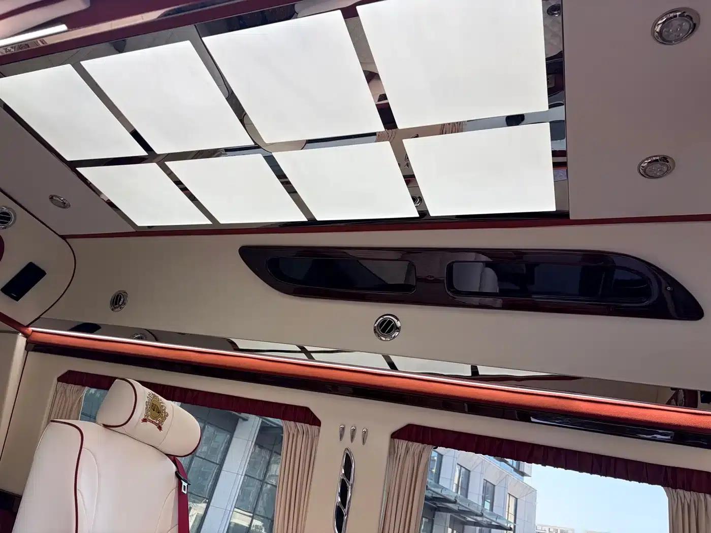 2015 Ford E350 5.4L Automatic — миниатюра 16