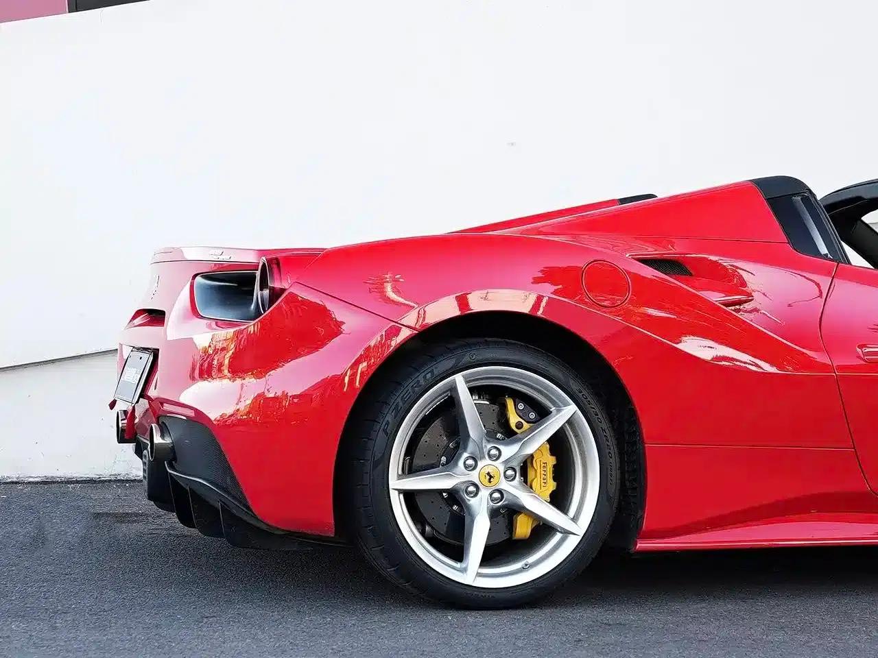 2015 Ferrari 488 Spider — миниатюра 8