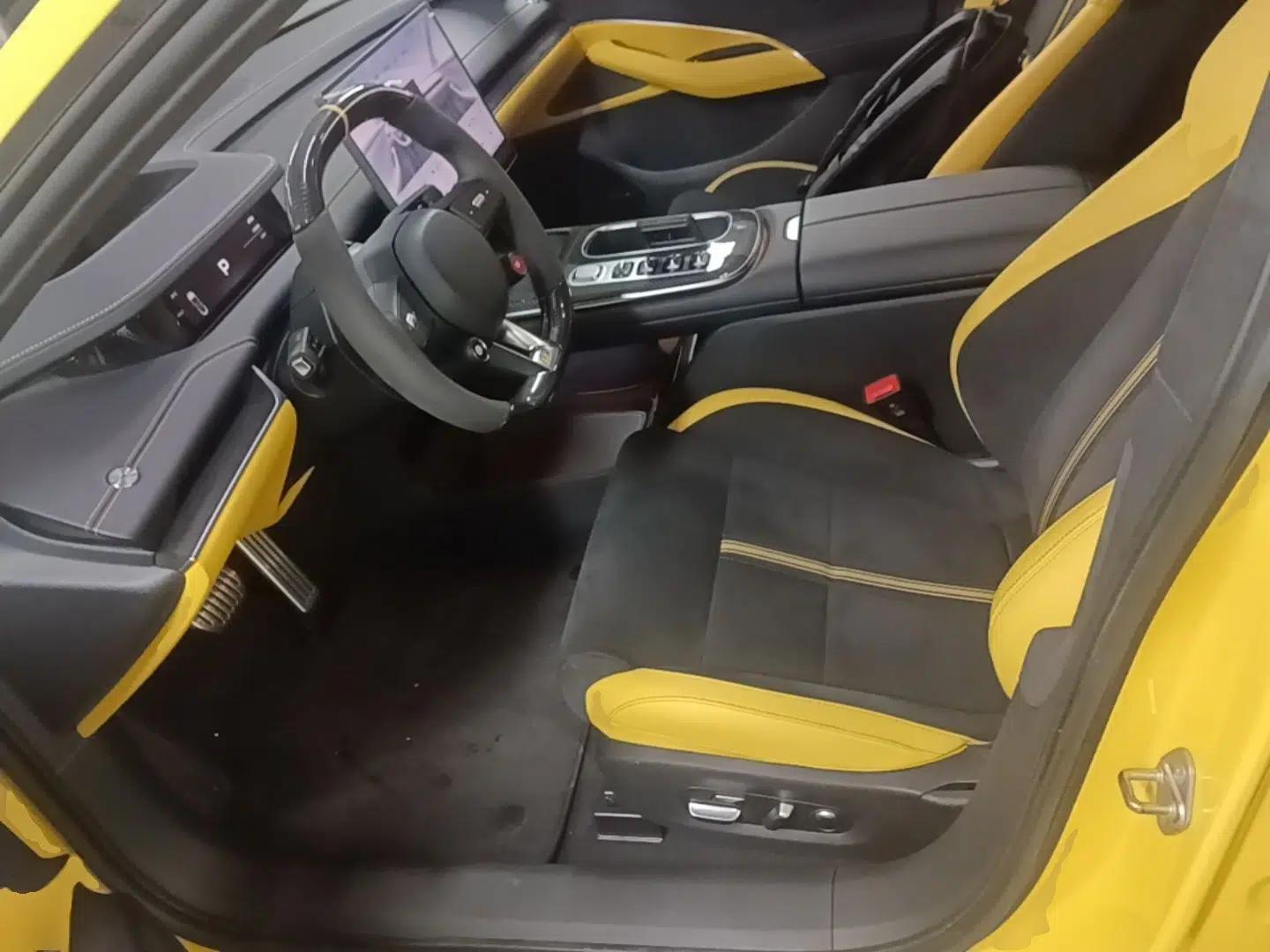 Xiaomi Auto SU7 Ultra 2025 Ultra Model — миниатюра 17