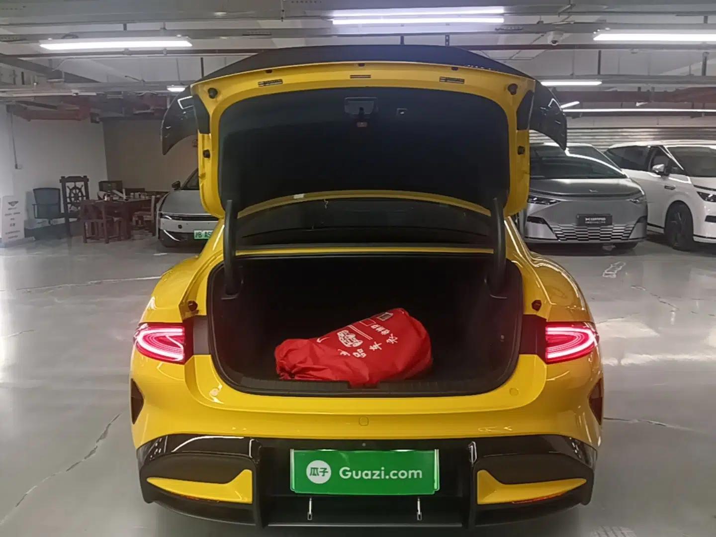 Xiaomi Auto SU7 Ultra 2025 Ultra Model — миниатюра 21