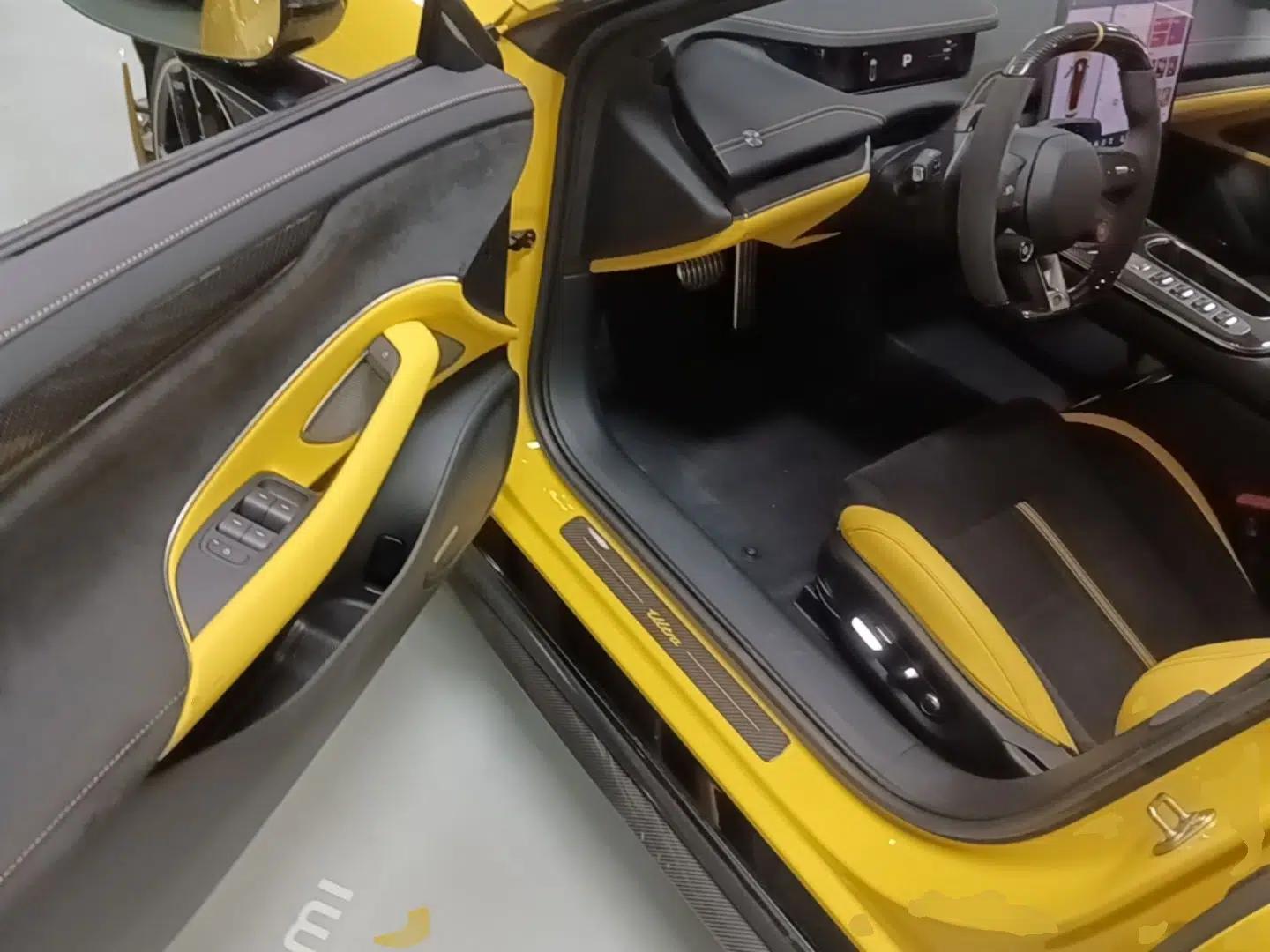 Xiaomi Auto SU7 Ultra 2025 Ultra Model — миниатюра 18