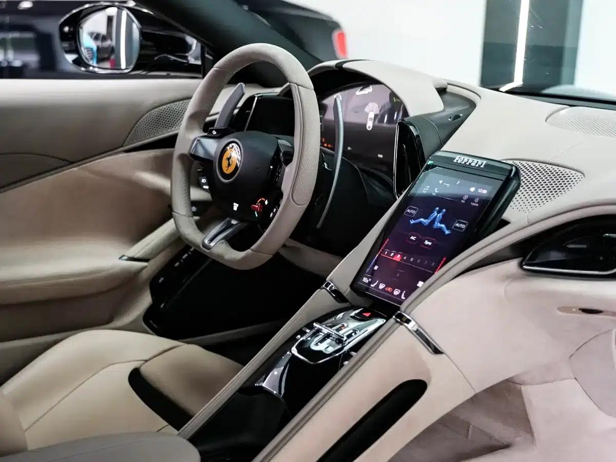 Roma 2020 3.9T V8 — миниатюра 18
