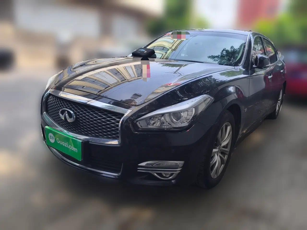 Infiniti Q70 2017 Q70L 2.5L Elite Edition — миниатюра 1