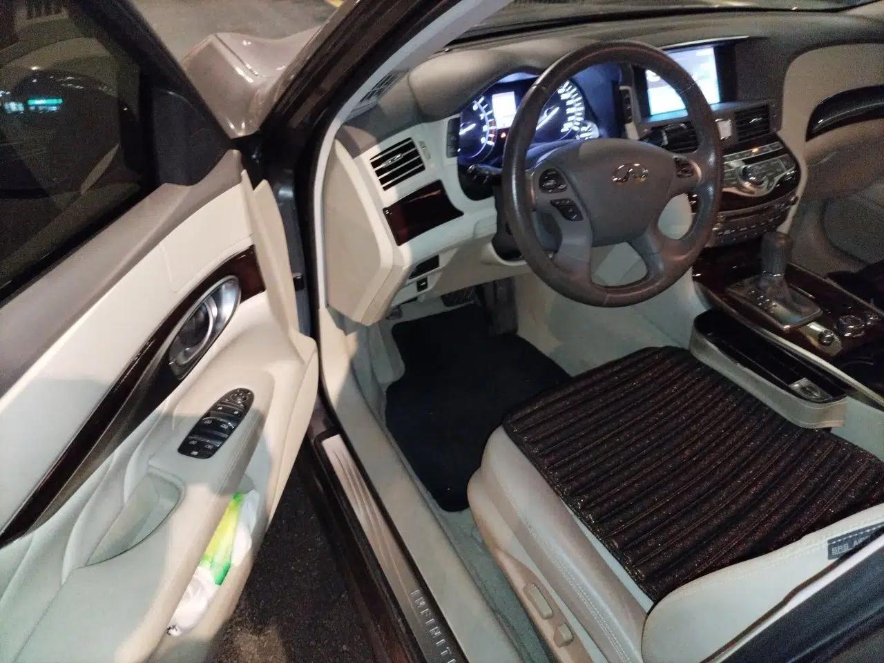 Infiniti Q70 2017 Q70L 2.5L Enjoyment Edition — миниатюра 17