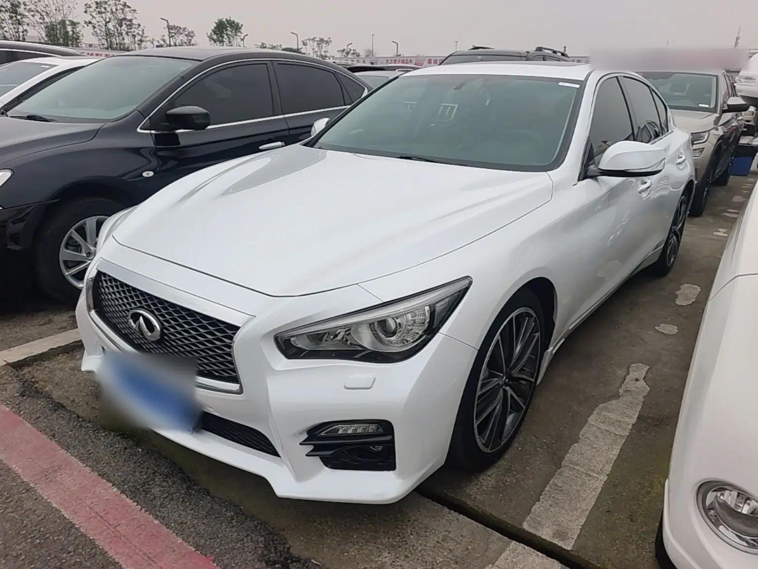 Infiniti Q50 2014 3.7L Luxury Sport Edition — миниатюра 1