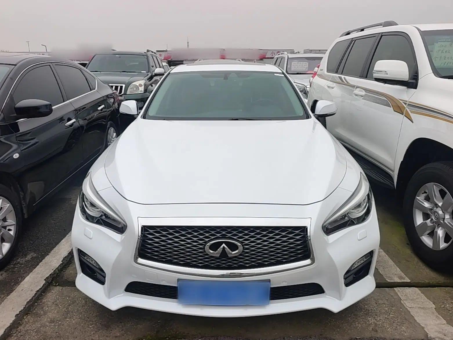 Infiniti Q50 2014 3.7L Luxury Sport Edition — миниатюра 2