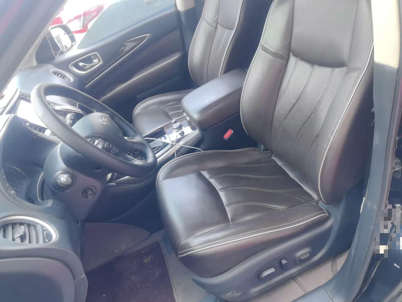 Infiniti QX60 2018 2.5 S/C Hybrid Two-Wheel-Drive Champion Family Edition — миниатюра 16