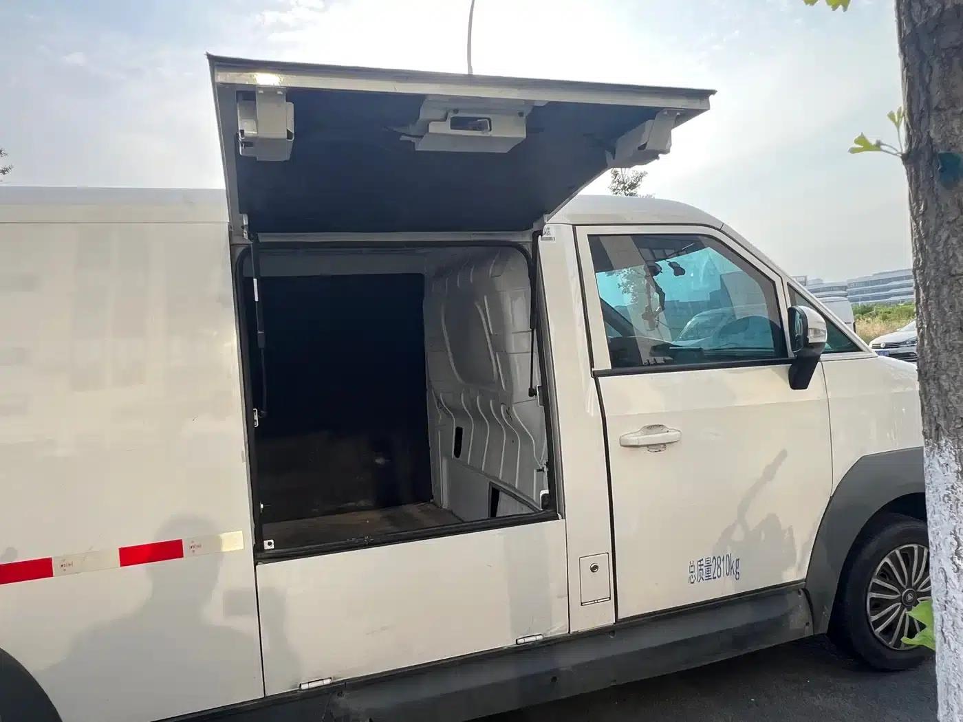 Zhilan Elf E7 2024 Pure Electric Van, Flat-Top, 2-Seat, CATL 46.36kWh — миниатюра 22