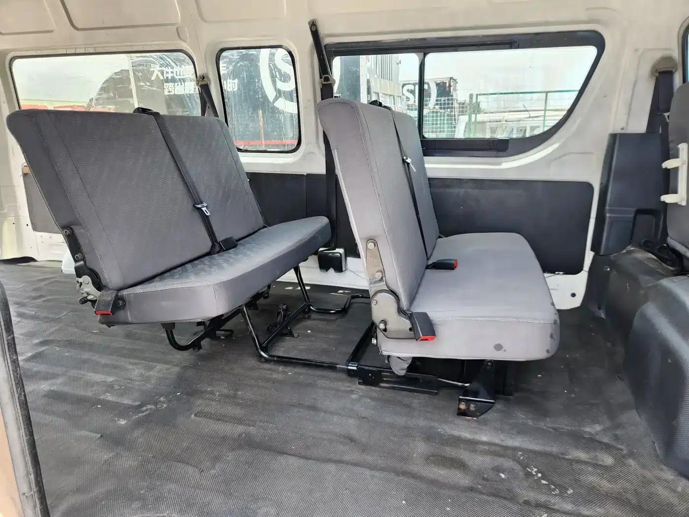 Fengjing G9 2017 2.4L Gasoline Commercial Vehicle Long Wheelbase 6-Seater 4G69 — миниатюра 11