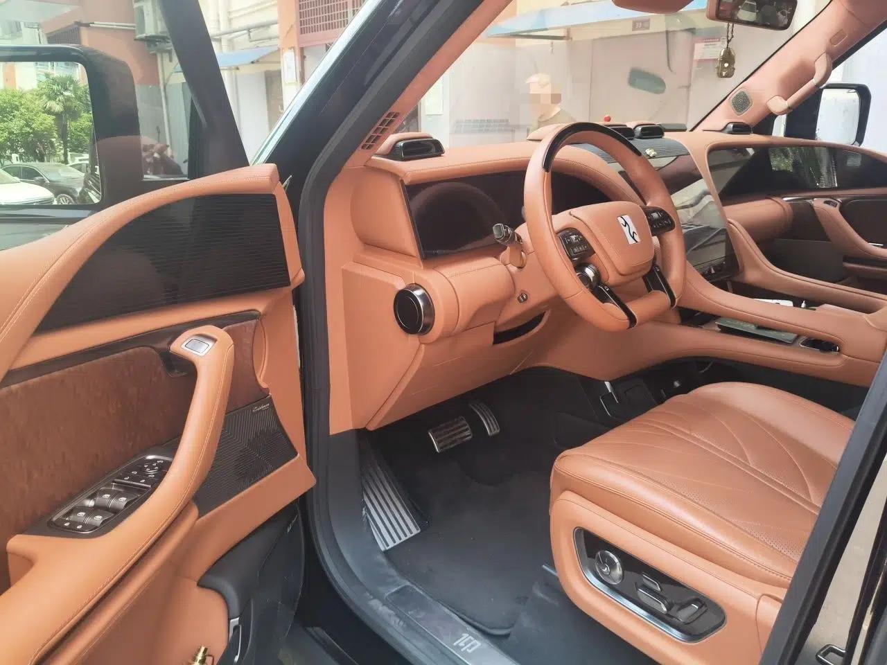 Yangwang U8 2023 Luxury Edition — миниатюра 17