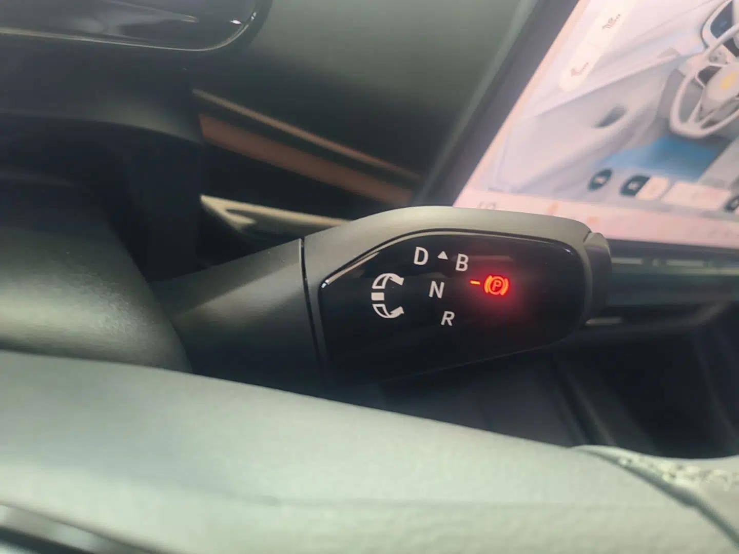 Volkswagen ID.UNYX 2024 Revised Pro Long-Range Version — миниатюра 16