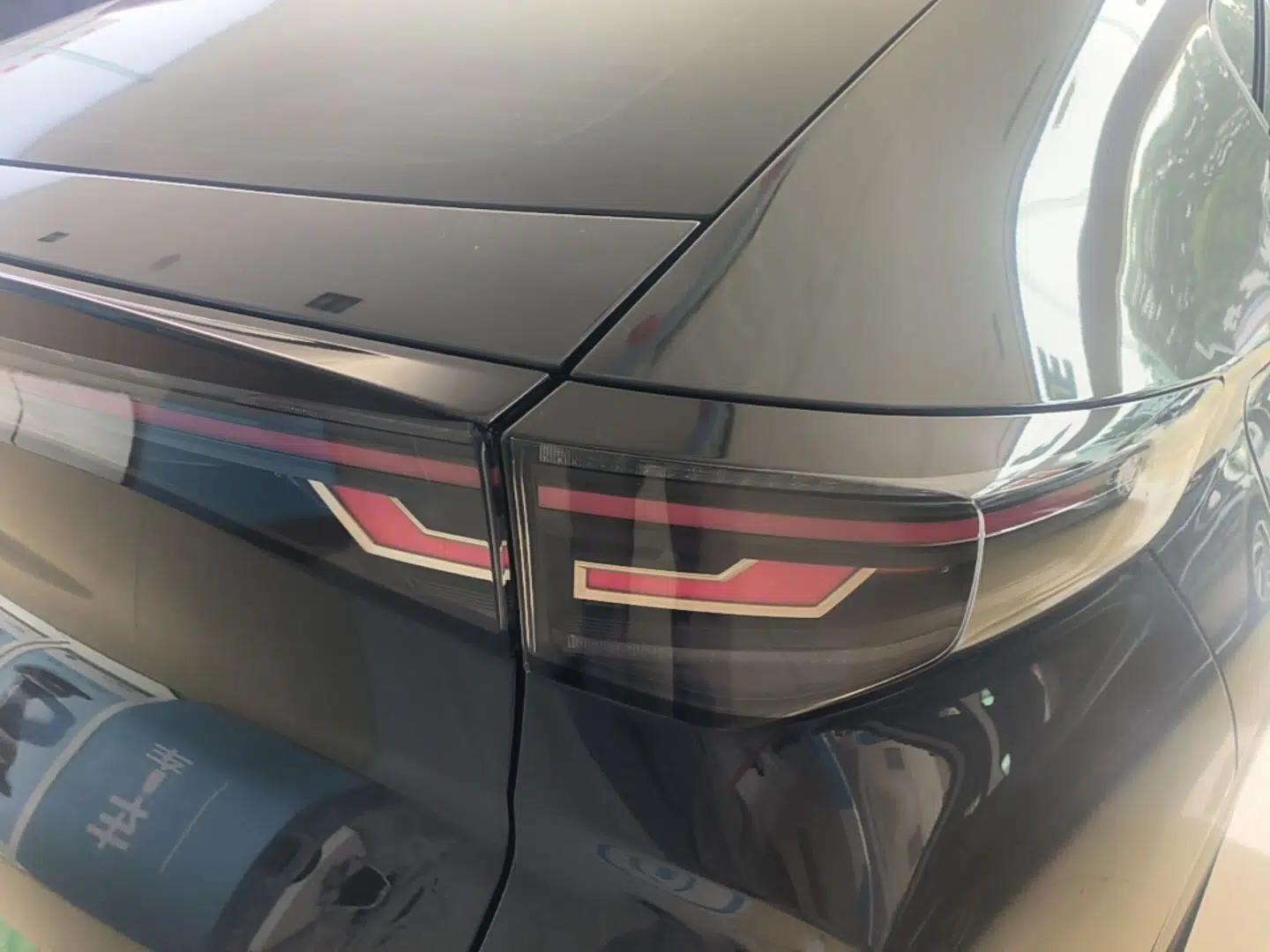 Volkswagen ID.UNYX 2024 Revised Pro Long-Range Version — миниатюра 8